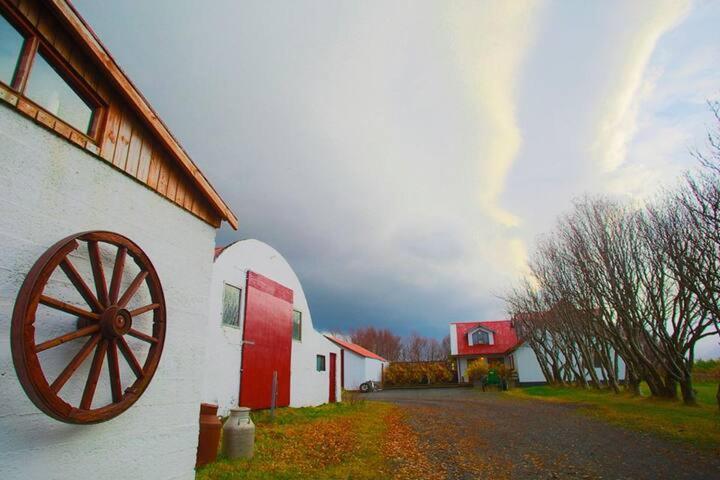 Rauthuskrithur Farm Holmabaeir Exterior photo